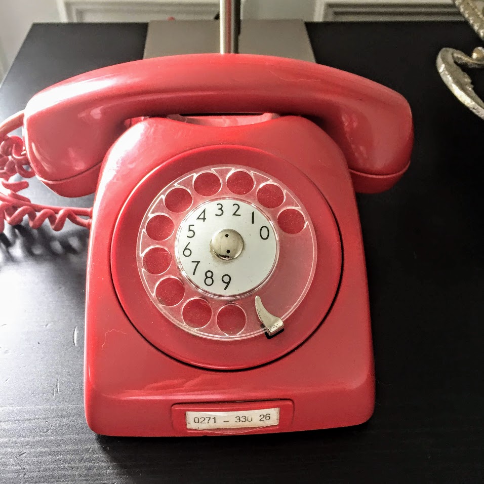 A photo of a 1970's dial phone